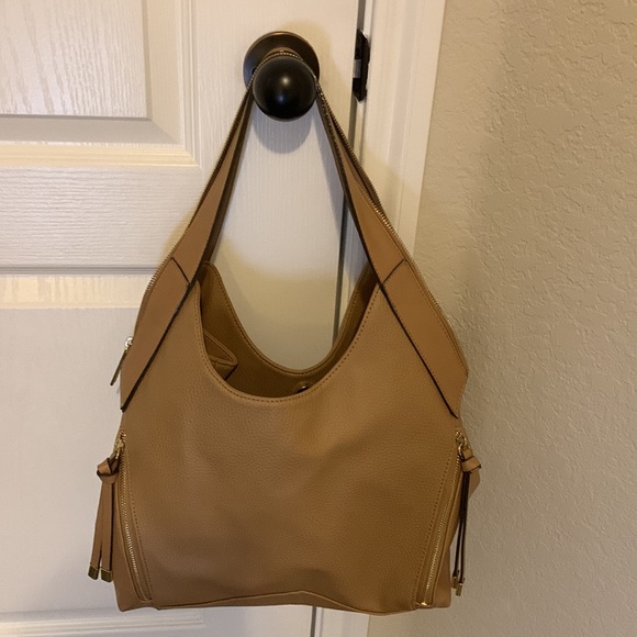 Olivia + joy Shoulder Bag Purse Tan with Zippered sides - Picture 3 of 5